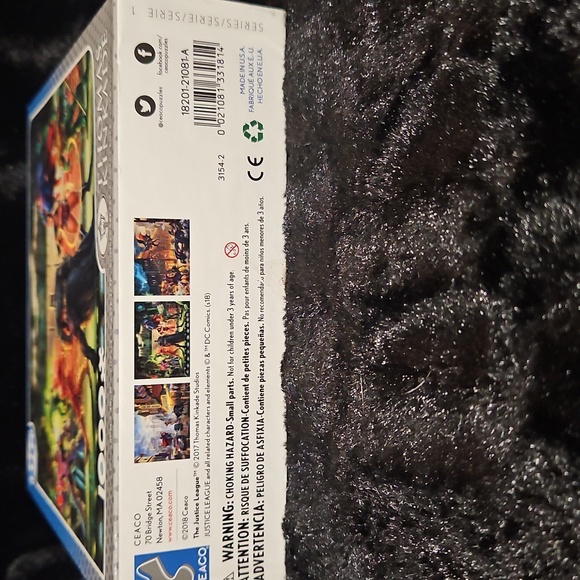 CEACO Thomas Kinkade DC Comics The Justice League 1,000 Piece Puzzle - Picture 6 of 7